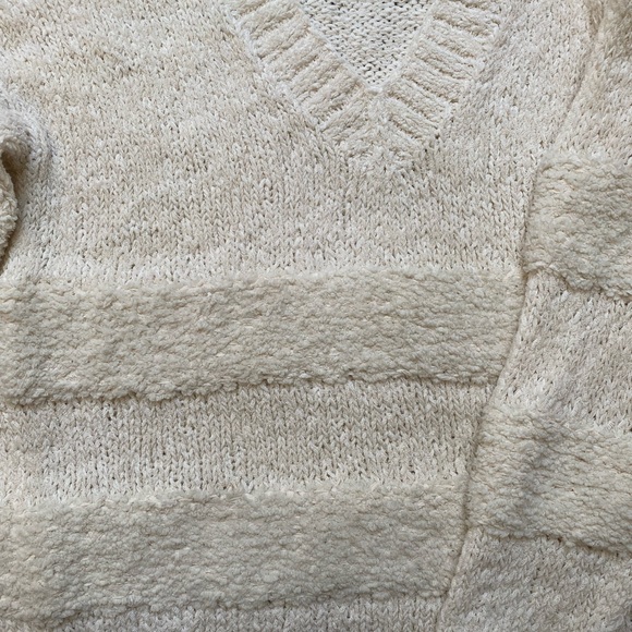 Frame Chunky Knit Sweater - Picture 6 of 8